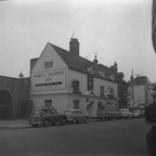 Angel Street - Horn and Trumpet Public House (200924-015)